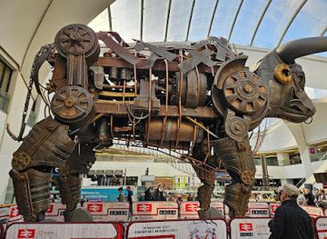 united-kingdom/birmingham/city-centre/landmark/the-grand-central-bull