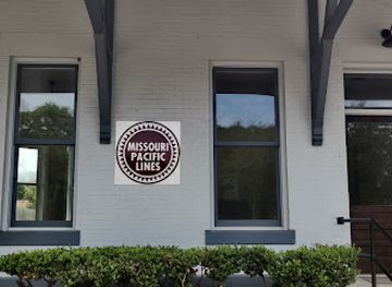 texas/gulf-coast/landmark/mopac-train-depot