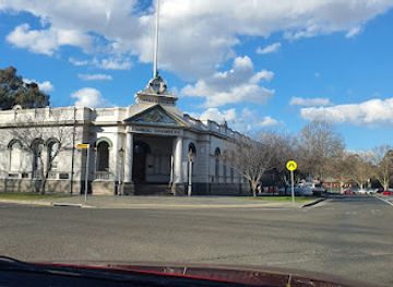australia/riverina/landmark/museum-of-the-riverina-historic-council-chambers-site