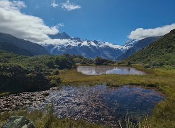 new-zealand/mount-cook-national-park/landmark/red-tarns-viewpoint