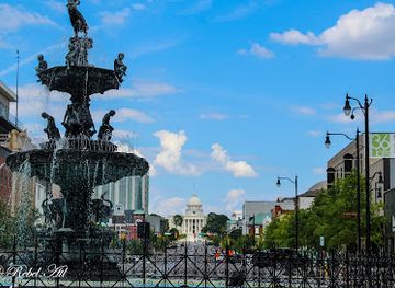 alabama/montgomery/downtown-montgomery/landmark/court-square-fountain-artesian-basin