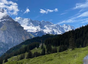switzerland/lauterbrunnen-valley/landmark/mountain-view-trail