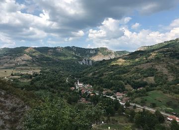 romania/deva/landmark/cetatea-dacica-ardeu