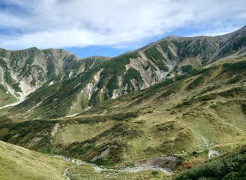 japan/etchu/landmark/tamadono-iwaya