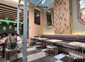 singapore/bugis/landmark/typhoon-cafe-bugis