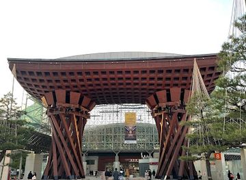 japan/kanazawa/higashiyama/landmark/tsuzumi-mon-gate