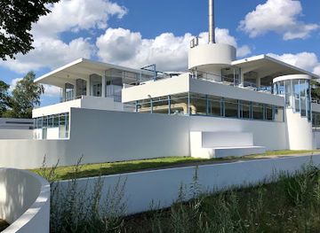 netherlands/gooi/landmark/zonnestraal-hilversum-b-v