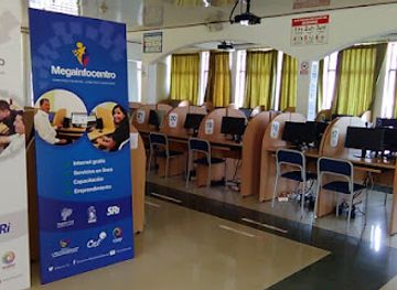 ecuador/macas/landmark/megainfocentro-macas