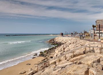 israel/haifa-beaches/landmark/dado-beach