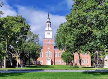new-hampshire/hanover/landmark/the-dartmouth-green