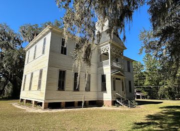 florida/north-florida/landmark/historic-rochelle-school-house