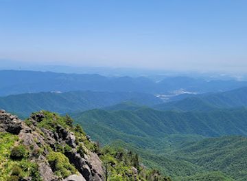 south-korea/jirisan-national-park/landmark/jirisan-cheonwangbong-peak