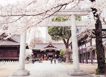 japan/tokyo/landmark/shinjuku-juniso-kumano-jinja-shrine
