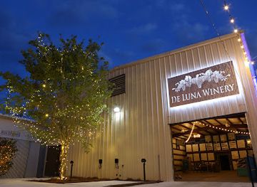 florida/pensacola/landmark/court-of-de-luna-event-space