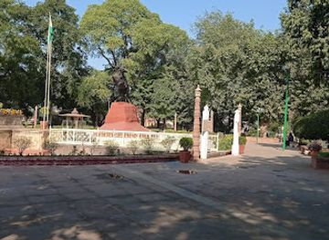 india/gwalior/landmark/rani-laxmi-bai-samadhi-sthal