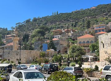 lebanon/deir-el-qamar/landmark/token-burgers-and-more