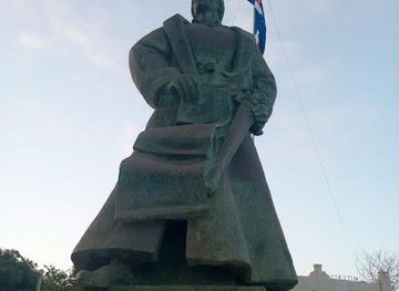 cabo-verde/vila-do-maio/landmark/monumento-de-diogo-gomes