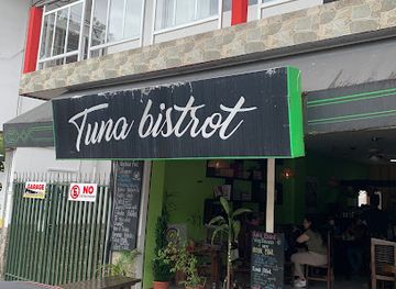 ecuador/tena/landmark/tuna-bistrot-restaurante-vegetariano
