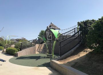 california/san-lorenzo/landmark/san-lorenzo-community-center-park