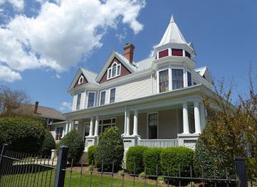 virginia/tidewater/landmark/the-newsome-house-museum-cultural-center
