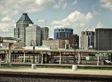 north-carolina/greensboro/landmark/greensboro-area-convention-visitors-bureau