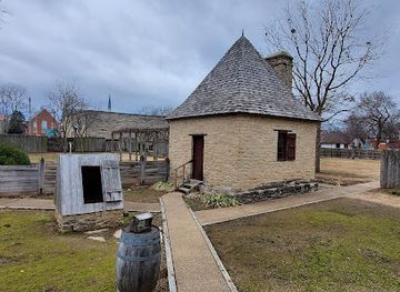 missouri/great-plains/landmark/the-centre-for-french-colonial-life-the-bolduc-house-museum