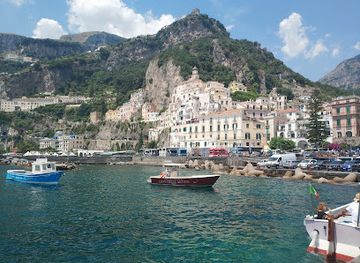 italy/amalfi/landmark/lido-degli-artisti