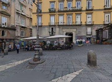 italy/amalfi/landmark/p-za-s-domenico-maggiore-1