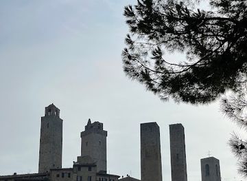 italy/san-gimignano/landmark/porta-delle-fonti