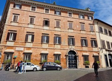 italy/rome/landmark/piazza-margana