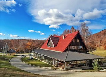 montenegro/niksic-field/landmark/vucje-tourist-center