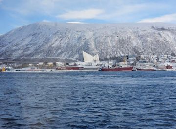 norway/tromso/landmark/brim-explorer-tromso-meeting-point-tours