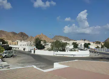 Muscat full view