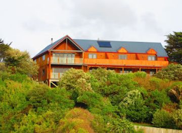 Flowerpot Bay Lodge