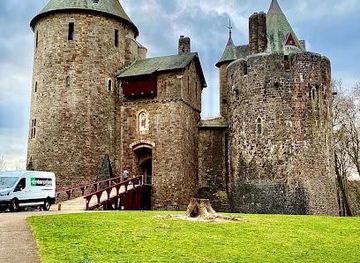 united-kingdom/south-glamorgan/landmark/castell-coch