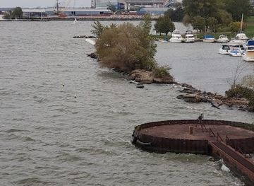 ohio/lake-erie-islands/landmark/c-p-ore-docks