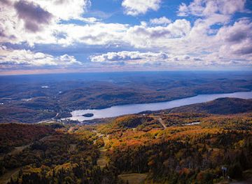 canada/laurentides/landmark/laurentian-mountains