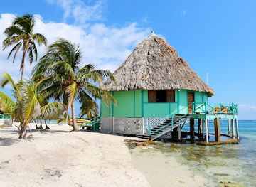 belize/coastal-plains/landmark/blackbird-caye-resort