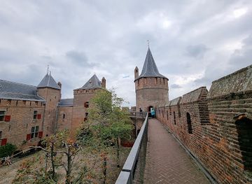 netherlands/dutch-coast/landmark/muiderslot