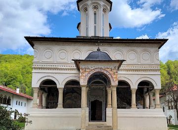 romania/valcea/landmark/the-monastery-of-hurezi