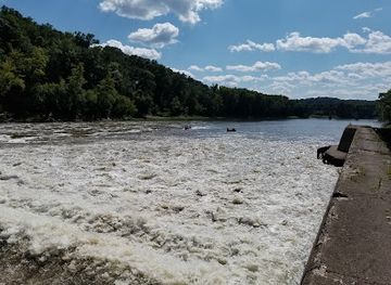 ohio/muskingum-valley/landmark/muskingum-river-navigation-historic-district