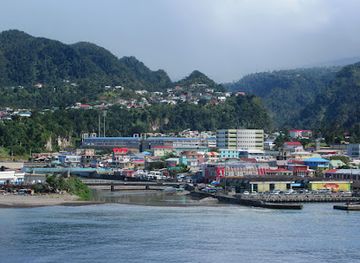 dominica/roseau/landmark/roseau-river