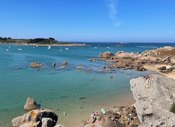 france/côte-de-granit-rose/landmark/plage-de-tregastel