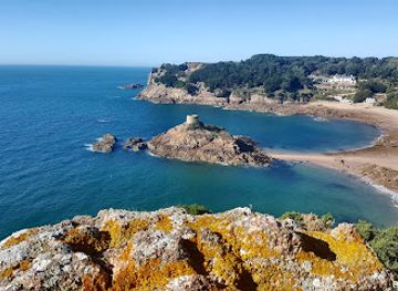 jersey/les-dirouilles/landmark/janvrin-s-tomb