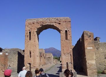 italy/pompeii/landmark/house-of-the-vettii