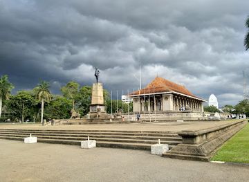 sri-lanka/north-western-province/landmark/independence-square