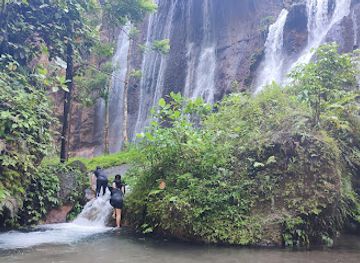 indonesia/highlands-papua/landmark/tumpak-sewu-waterfall