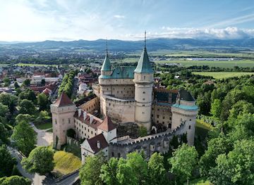 slovakia/pohronie/landmark/castle-of-spirits-bojnice-castle