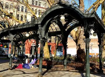 washington/puget-sound/landmark/pioneer-square-pergola