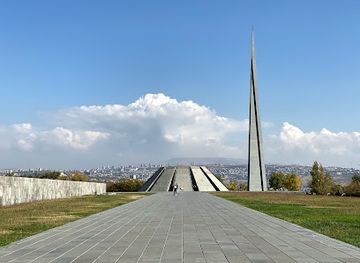 armenia/yerevan/arabkir/landmark/tsitsernakaberd-armenian-genocide-memorial-complex